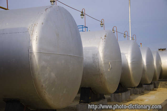 fuel tanks - photo/picture definition - fuel tanks word and phrase image