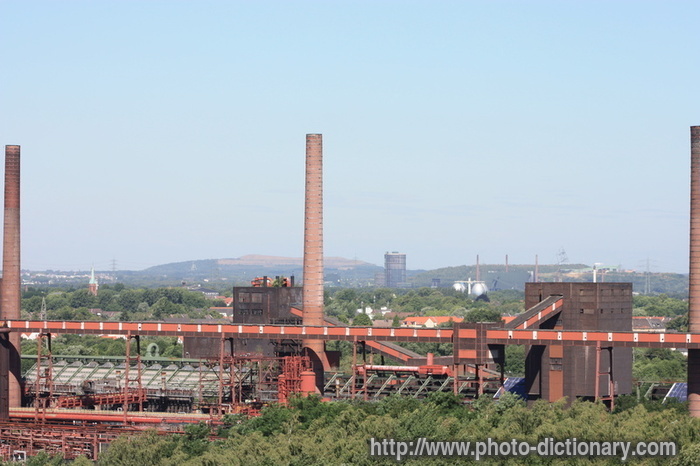 coal mine - photo/picture definition - coal mine word and phrase image