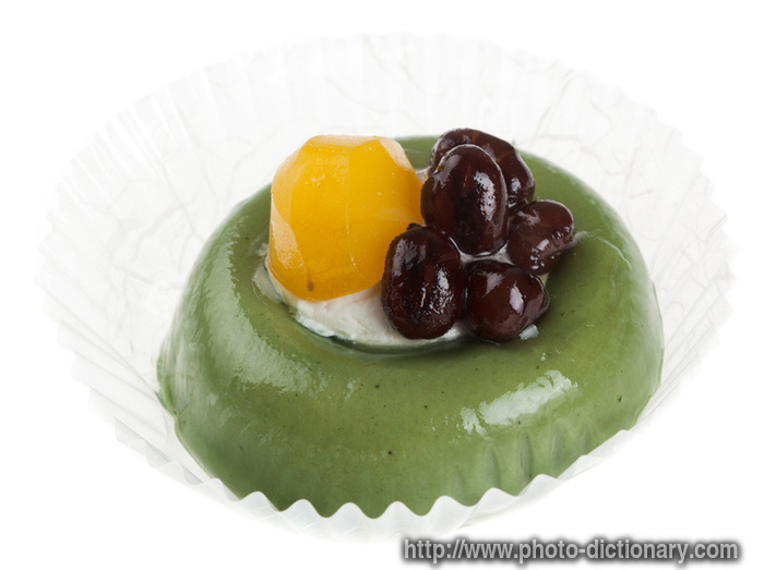 matcha pudding - photo/picture definition - matcha pudding word and phrase image