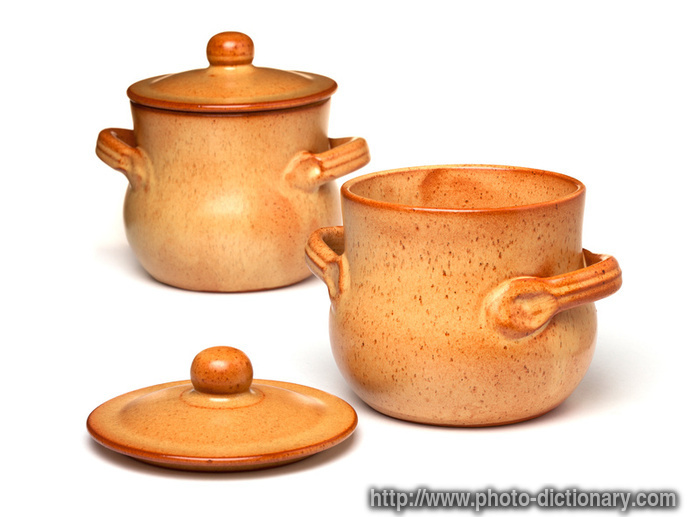 China dishware - photo/picture definition - China dishware word and phrase image