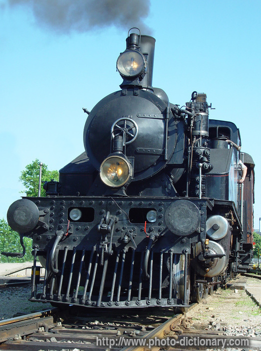 steam train - photo/picture definition - steam train word and phrase image