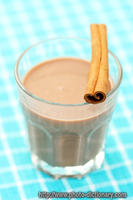 chocolate milk - photo/picture definition - chocolate milk word and phrase image