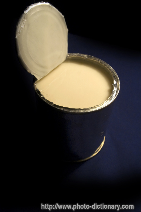 condensed milk - photo/picture definition - condensed milk word and phrase image
