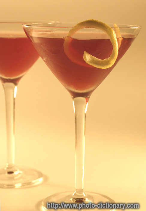 martini - photo/picture definition - martini word and phrase image