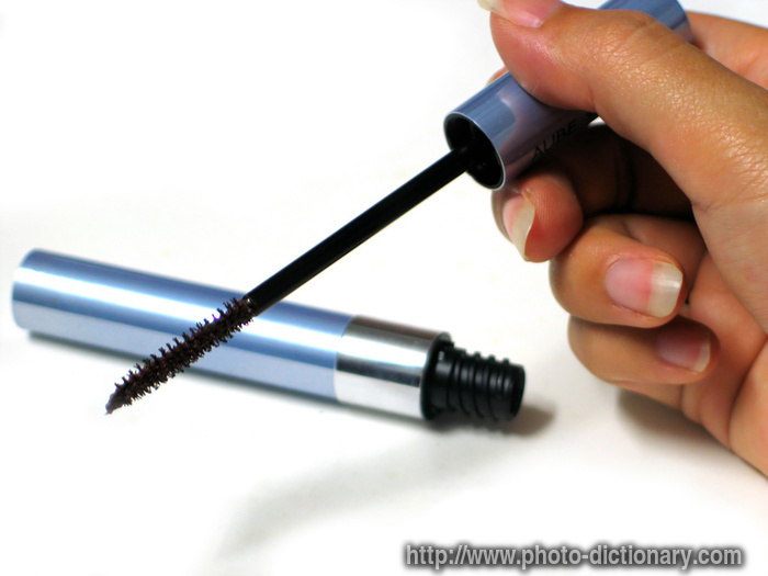 mascara - photo/picture definition - mascara word and phrase image