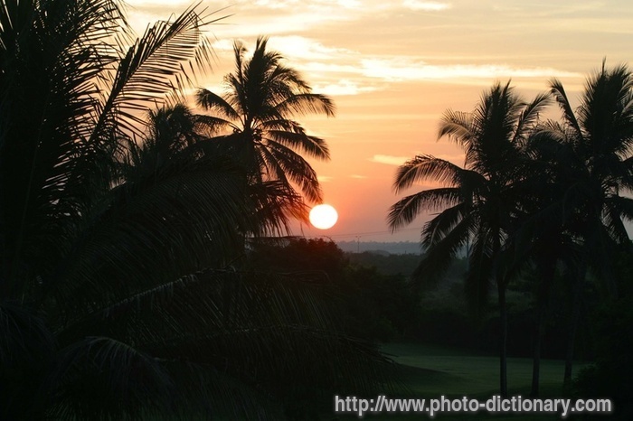 sunrise - photo/picture definition - sunrise word and phrase image