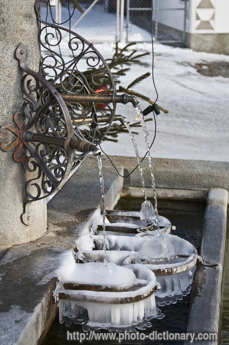 frozen fountain - photo/picture definition - frozen fountain word and phrase image