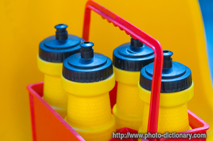 plastic bottles - photo/picture definition - plastic bottles word and phrase image