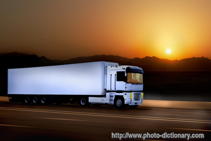 truck - photo/picture definition - truck word and phrase image