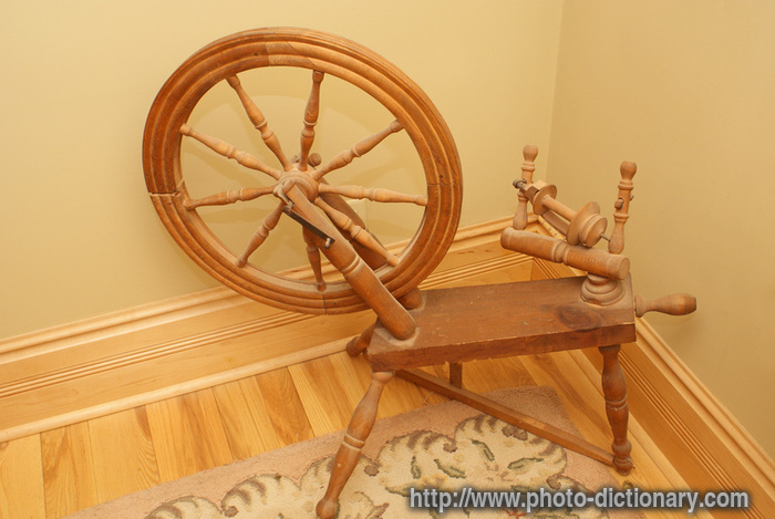 spinning wheel - photo/picture definition - spinning wheel word and phrase image