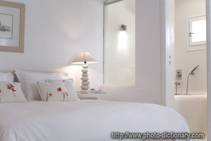 hotel - photo/picture definition - hotel word and phrase image