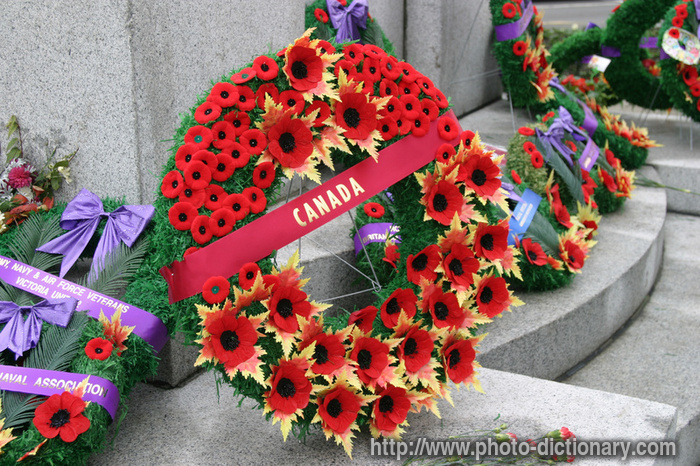 wreath - photo/picture definition - wreath word and phrase image