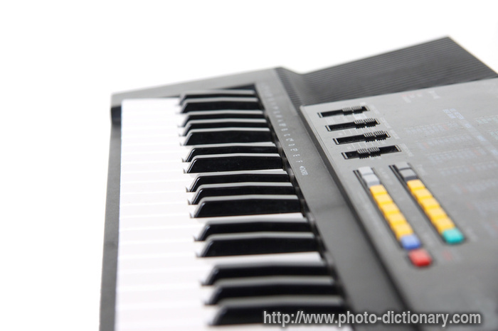 synthesizer - photo/picture definition - synthesizer word and phrase image