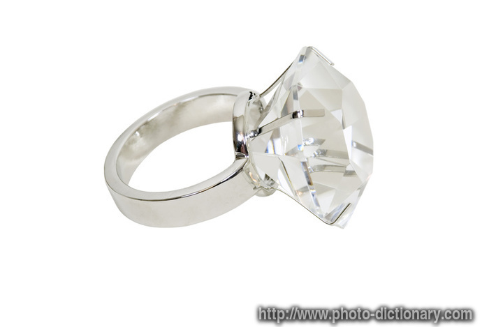 diamond ring - photo/picture definition - diamond ring word and phrase image