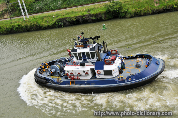tugboat - photo/picture definition - tugboat word and phrase image