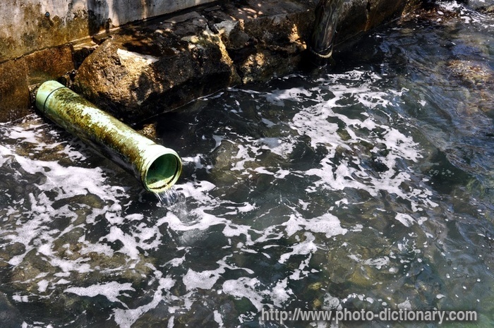 sewer pipr - photo/picture definition - sewer pipr word and phrase image