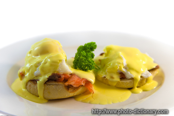 egg benedict - photo/picture definition - egg benedict word and phrase image