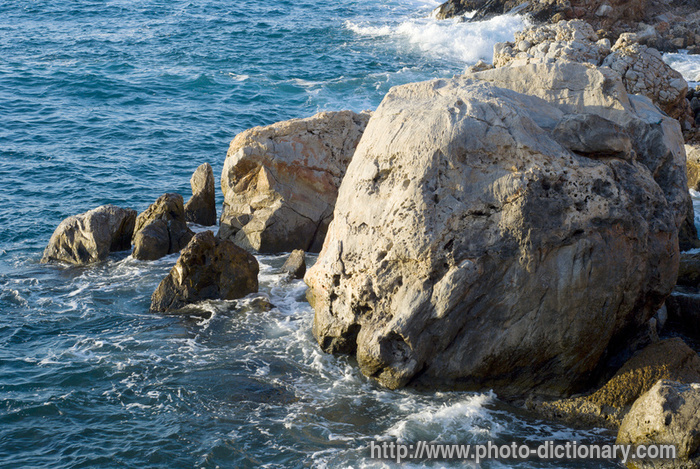 coast - photo/picture definition - coast word and phrase image