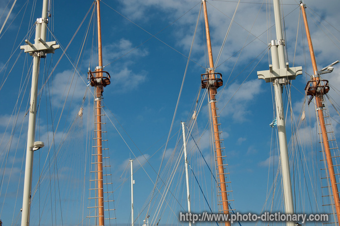 sailing masts - photo/picture definition - sailing masts word and phrase image