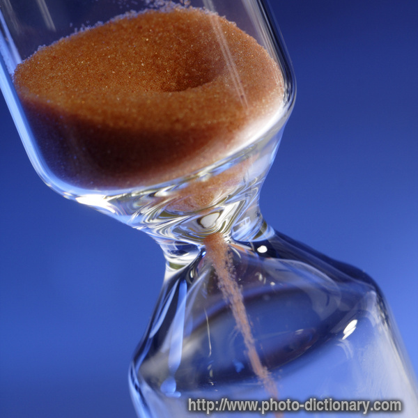 sand glass - photo/picture definition - sand glass word and phrase image