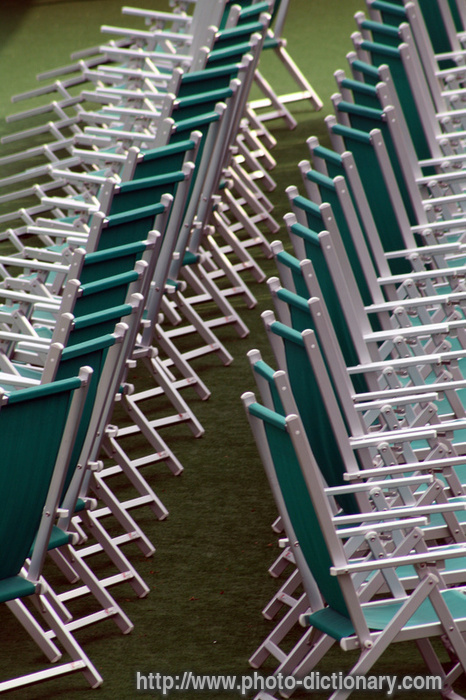deckchairs - photo/picture definition - deckchairs word and phrase image