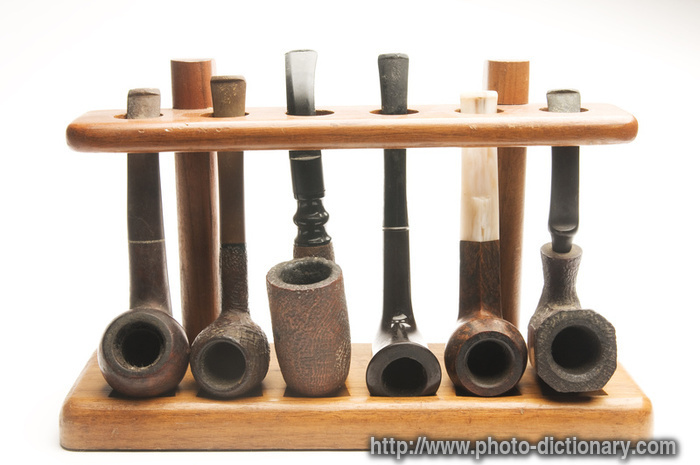 briar wood pipes - photo/picture definition - briar wood pipes word and phrase image