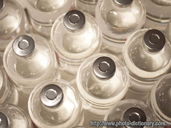 injection bottles - photo/picture definition - injection bottles word and phrase image
