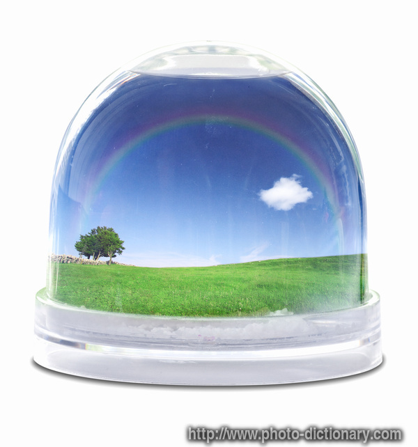 snow globe - photo/picture definition - snow globe word and phrase image