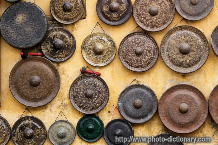 gongs - photo/picture definition - gongs word and phrase image